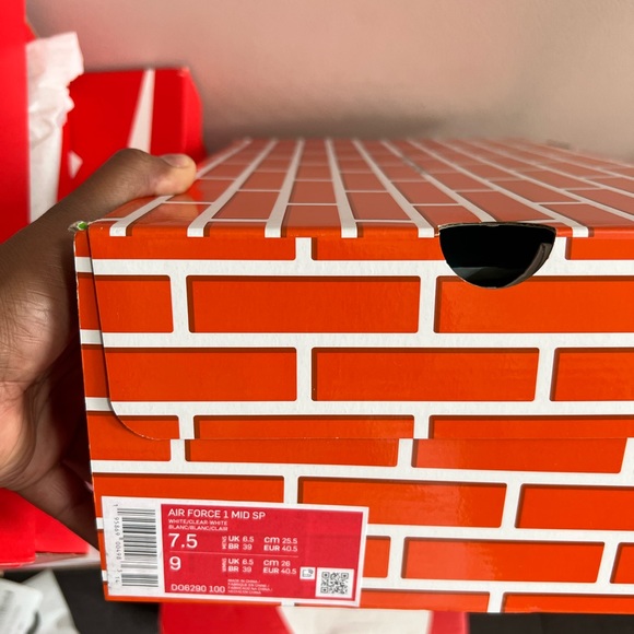 Nike AF1 Mid “off white” size 7.5M - White - Brand new in box - Picture 2 of 2